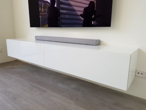 Zwevend tv-meubel 200 cm breed hoogglans wit montage