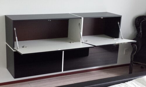 Zwevend dressoir tommy kleppen open zwart